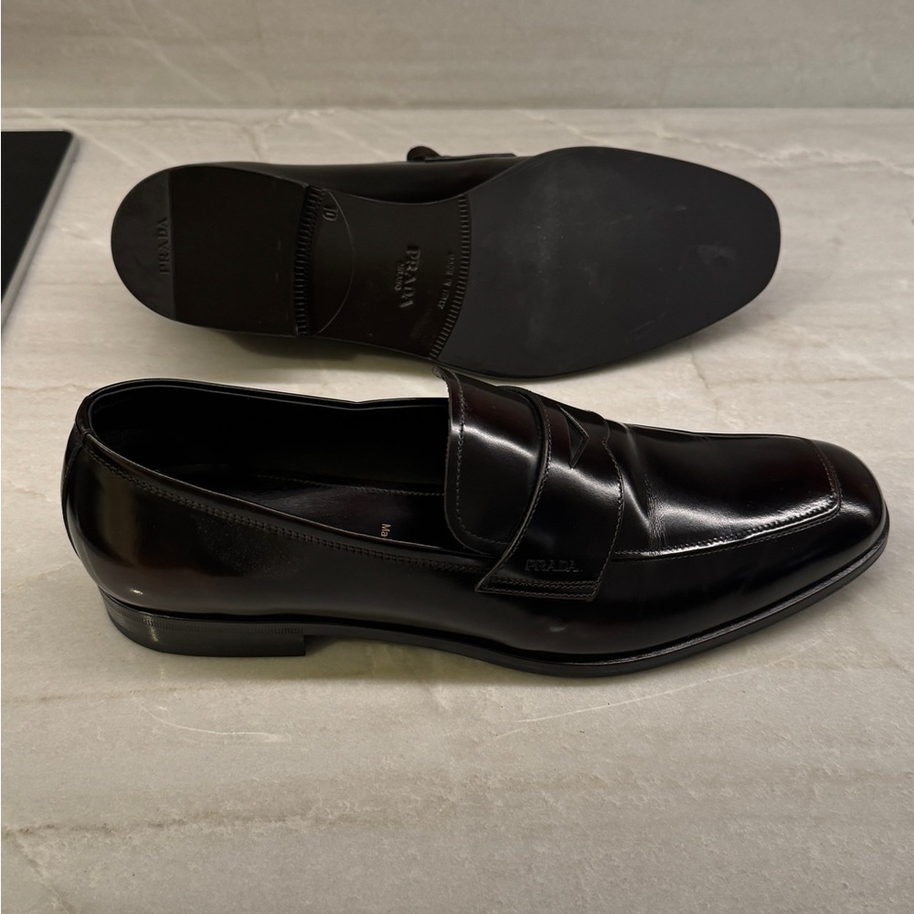Prada Men's Dark brown Leather Loafers worn twice . prada size 10 in america 11